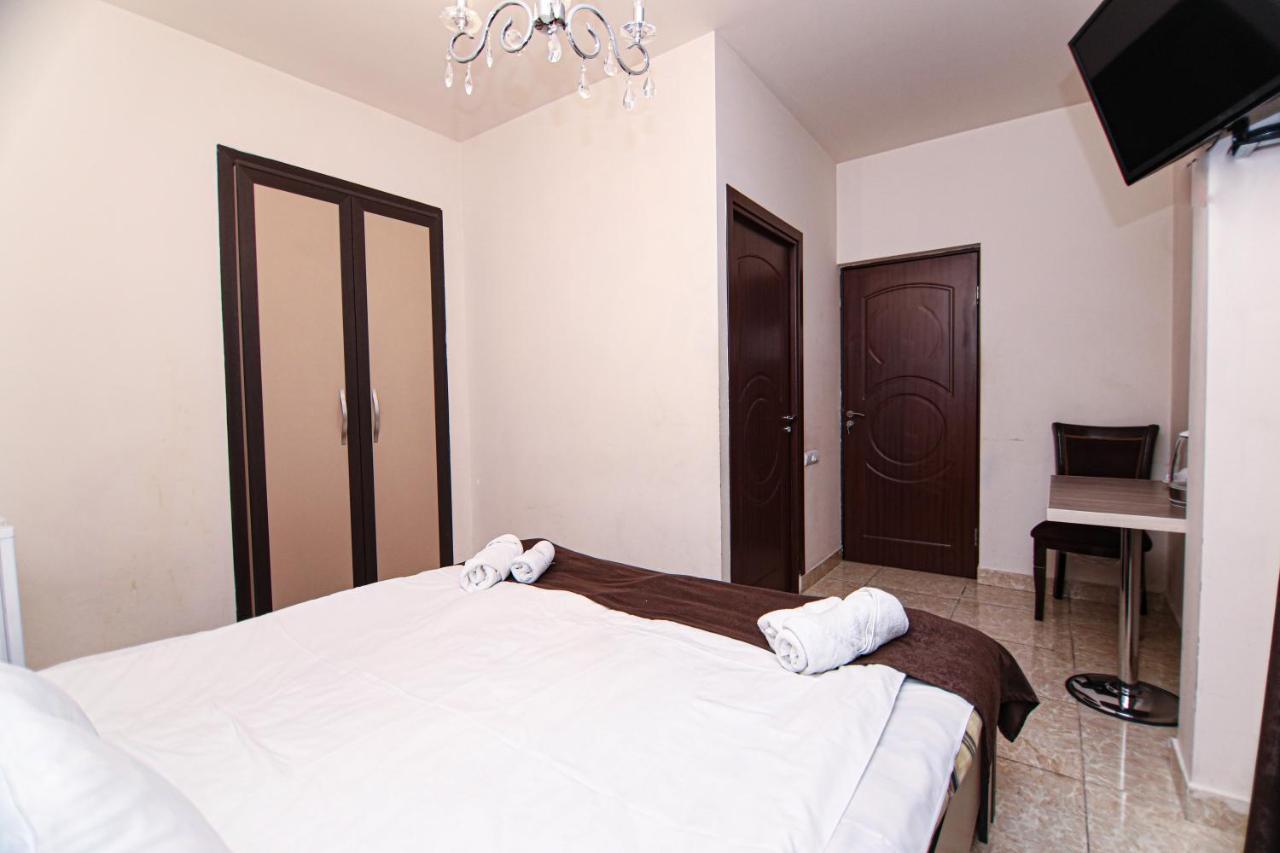 Comfort House Hotel And Tours Erivan Dış mekan fotoğraf